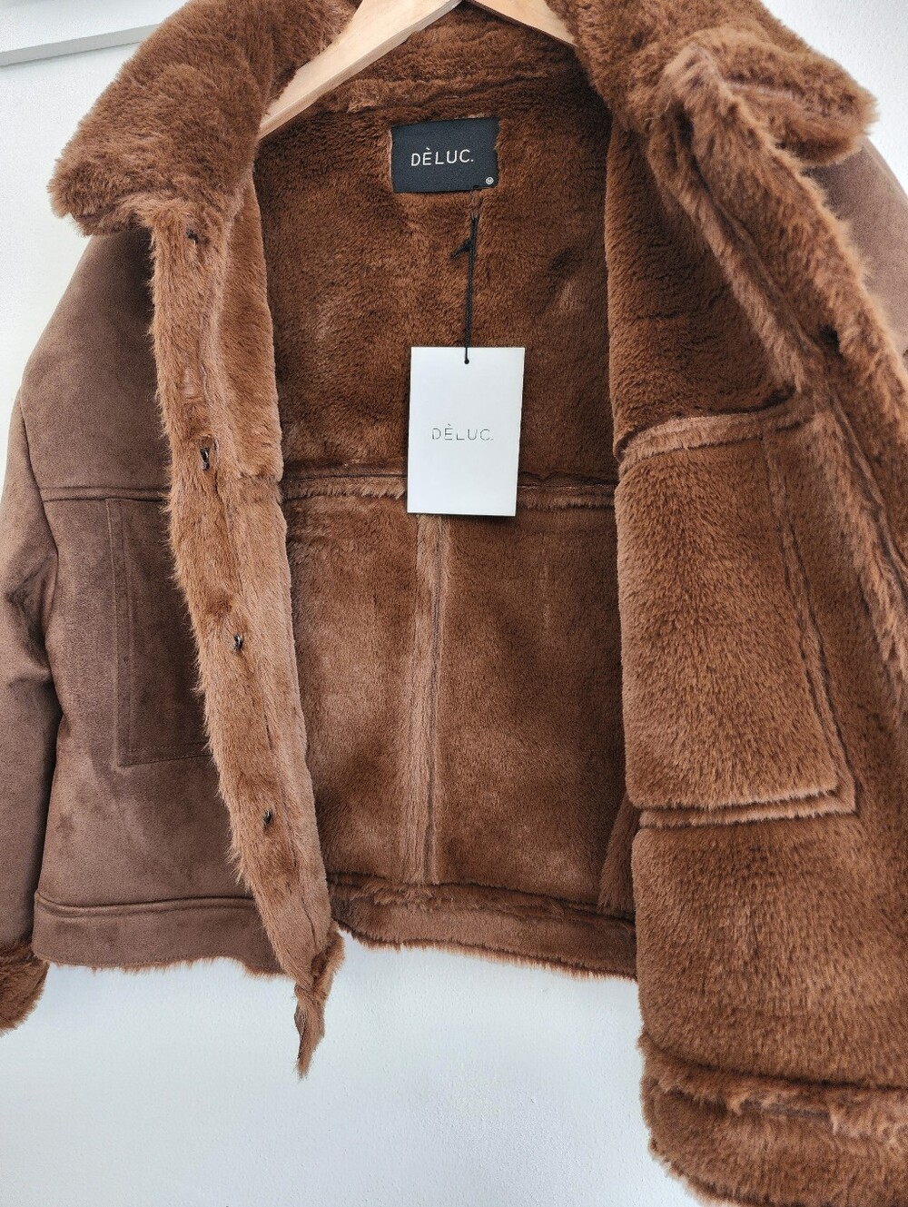 DELUC NWT Matthew Brown Faux Suede Fur Trim Cropped Jacket Coat Size M Cozy Fall - Picture 7 of 13